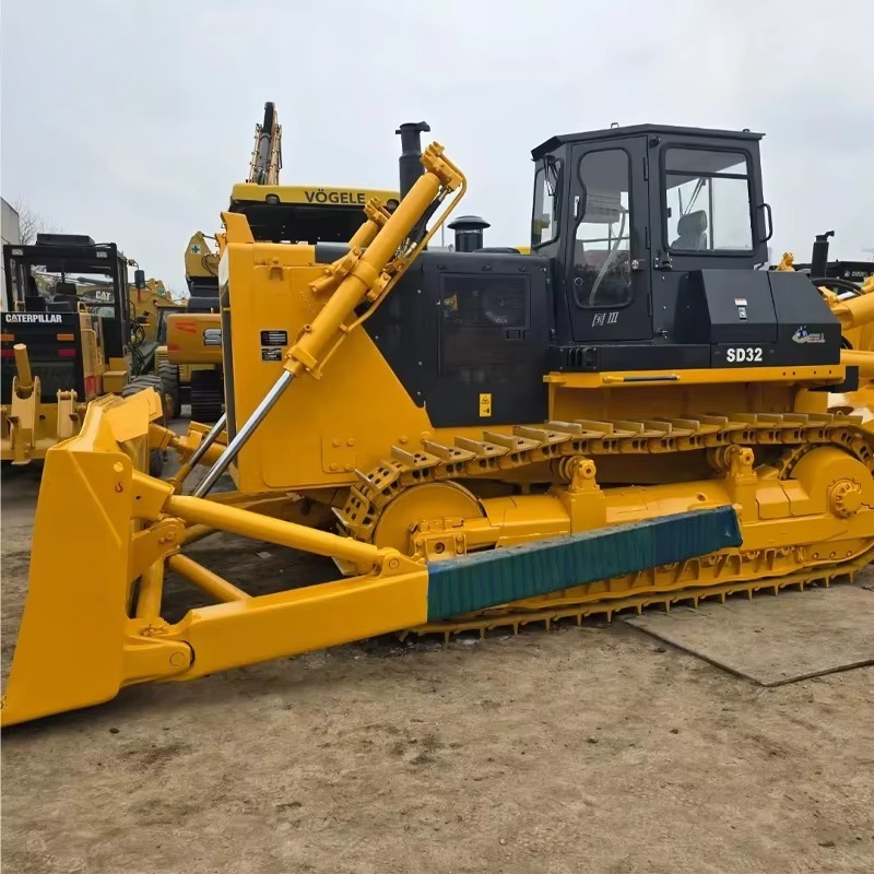 Tracked Bulldozer SEM818F 180H - Heavy Equipment In Construction 评论和价格