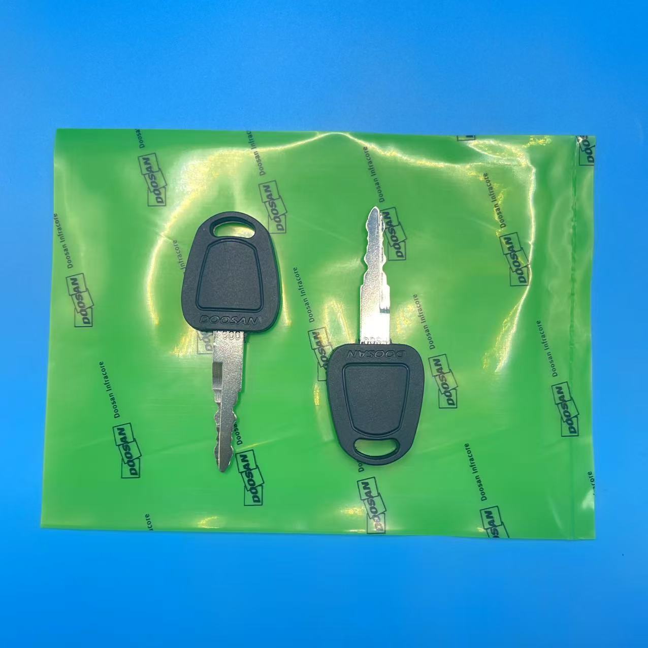 2 PCS F900 Key For Deawoo Doos - Heavy Equipment Bobcat 评论和价格